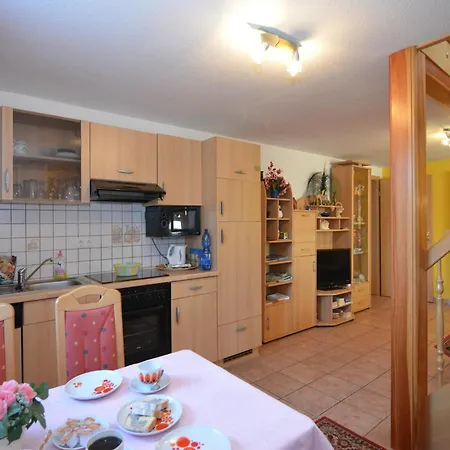 Σπίτι διακοπών Neustadt 2br With Garden, Cleaning Included Neustadt am Rennsteig