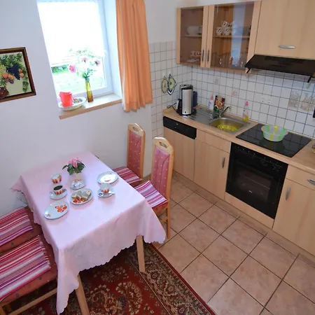 Neustadt 2br With Garden, Cleaning Included * Neustadt am Rennsteig